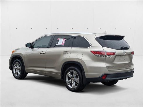 Used 2015 Toyota Highlander Limited Platinum image 8