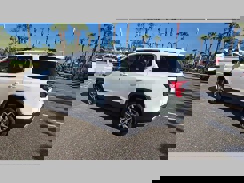 Used 2021 GMC Acadia SLT w/ Preferred Package image 25
