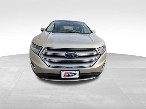 Used 2018 Ford Edge Titanium w/ Equipment Group 301A image 3