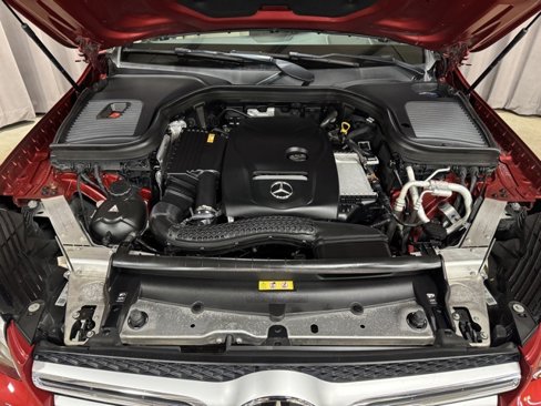 Used 2017 Mercedes-Benz GLC 300 4MATIC image 31