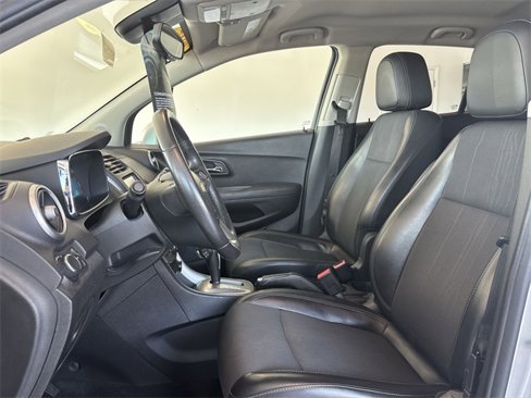 Used 2015 Chevrolet Trax LT w/ LT Plus Package image 19