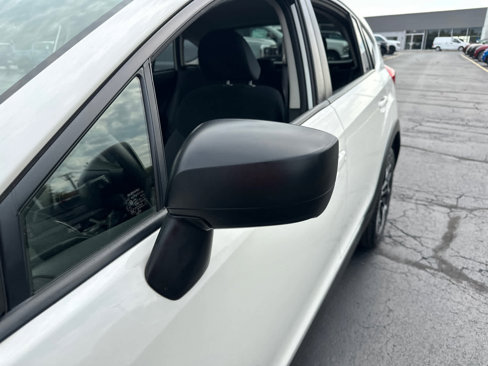 Used 2017 Subaru Crosstrek 2.0i image 12
