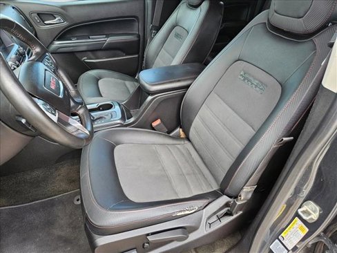 Used 2015 GMC Canyon SLE w/ All-Terrain Package image 15