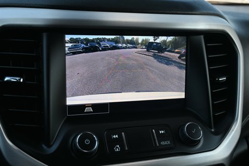 Used 2023 GMC Acadia SLT image 18