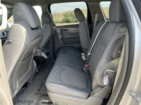 Used 2014 Chevrolet Traverse LT image 19