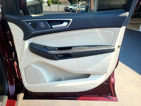 Used 2020 Ford Edge Titanium w/ Class II Trailer Tow Package image 37