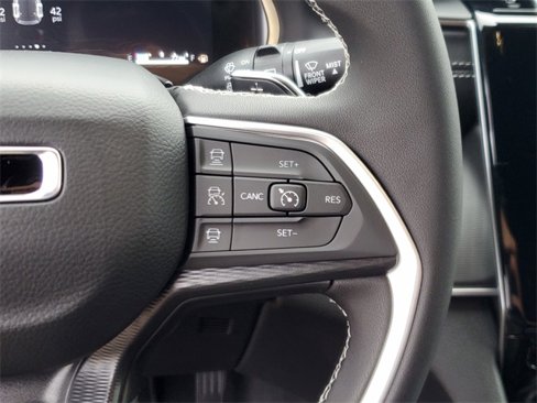 New 2025 Jeep Grand Cherokee Laredo X image 21