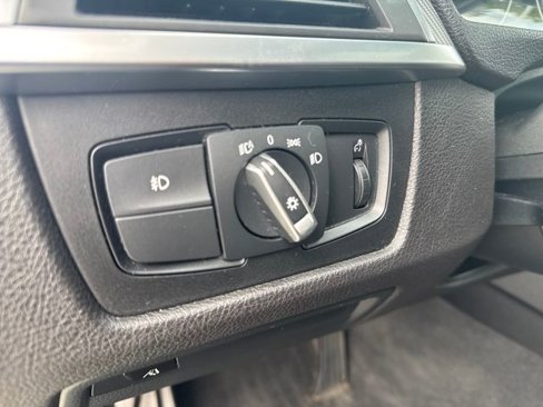 Used 2018 BMW 330i xDrive Sedan w/ M Sport Package image 21