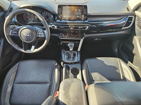 Used 2021 Kia Seltos EX image 12