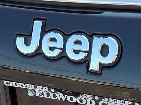 Certified 2018 Jeep Compass Latitude w/ Popular Equipment Group image 7