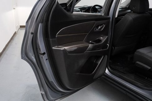 Used 2020 Chevrolet Traverse LT image 43