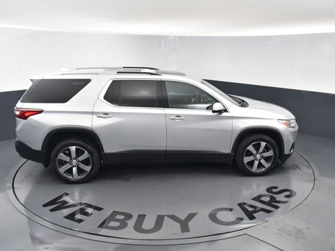 Used 2018 Chevrolet Traverse LT w/ LPO, Floor Liner Package image 32