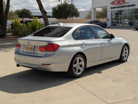 Used 2015 BMW 320i Sedan image 3