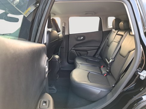 Used 2019 Jeep Compass Latitude image 14