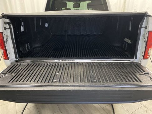 Used 2016 Ford F150 XLT image 13