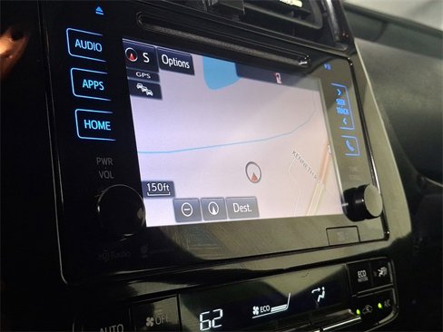 Used 2018 Toyota Prius Three image 3