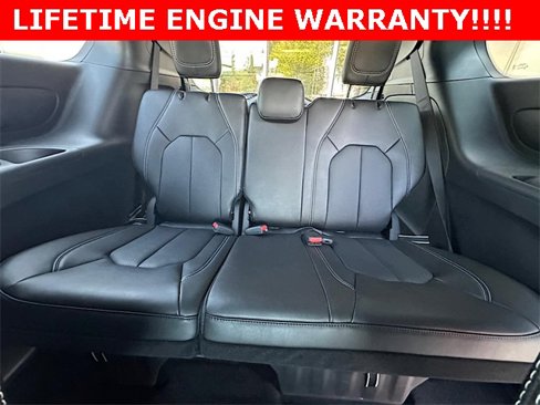 New 2026 Chrysler Pacifica Select image 16