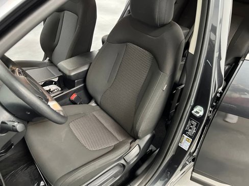 Used 2024 Kia Sportage LX image 9