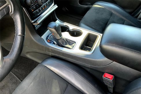 Used 2019 Jeep Grand Cherokee Altitude image 15