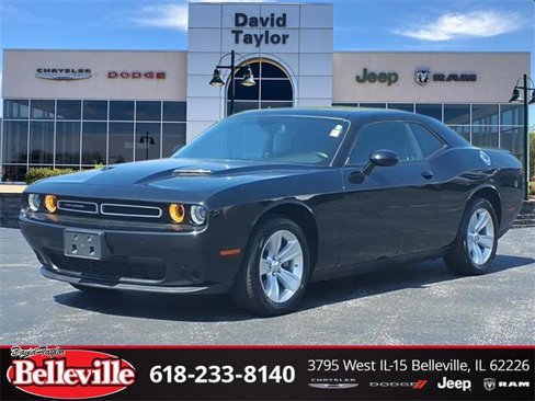 Used 2023 Dodge Challenger SXT image 1