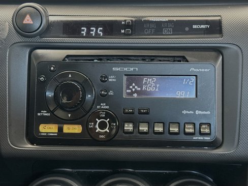 Used 2013 Scion tC image 9