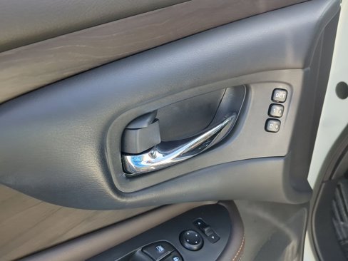 Used 2021 Nissan Murano Platinum image 14