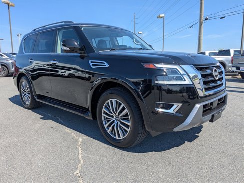 Used 2023 Nissan Armada SL w/ Captain's Chairs Package image 2
