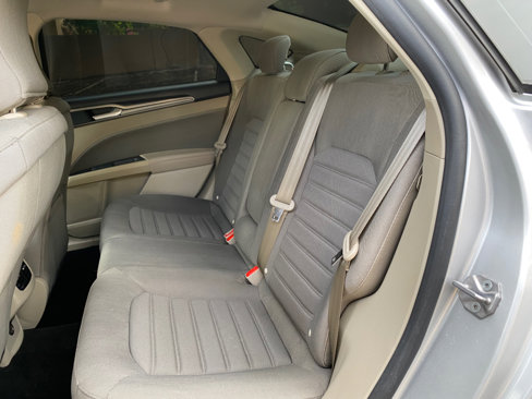 Used 2019 Ford Fusion SE image 36