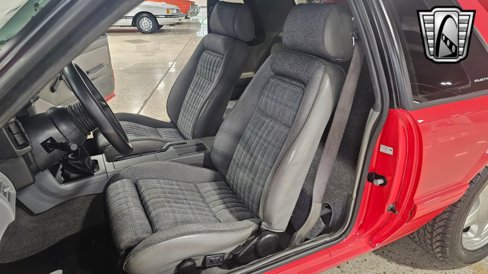 Used 1988 Ford Mustang LX image 27