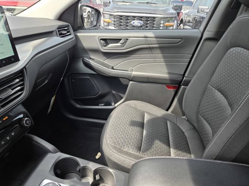 New 2025 Ford Escape Active image 9