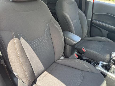 Used 2019 Jeep Compass Sport w/ Tech Group image 25