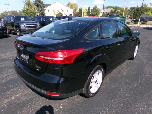 Used 2018 Ford Focus SE image 3