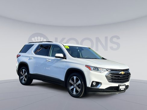 Used 2019 Chevrolet Traverse LT w/ LT Premium Package image 8