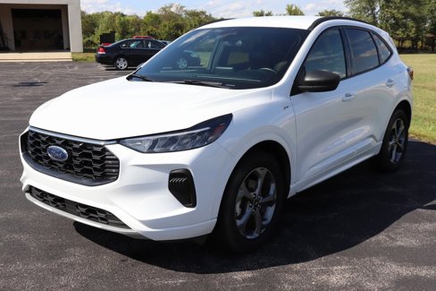 Used 2023 Ford Escape ST-Line image 6