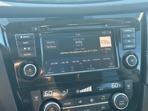 Used 2018 Nissan Rogue SL w/ Premium Package image 24