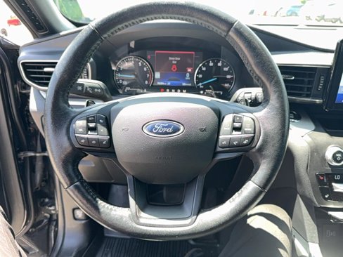 Used 2020 Ford Explorer XLT w/ Equipment Group 202A image 16