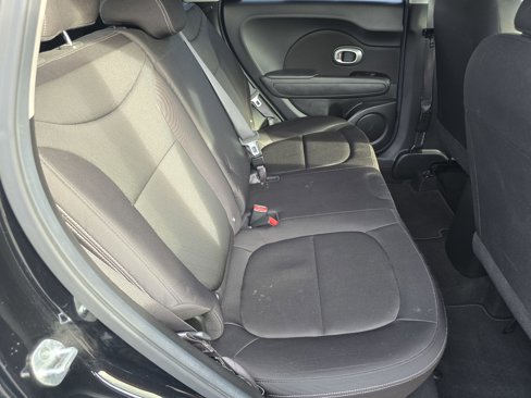 Used 2016 Kia Soul image 22