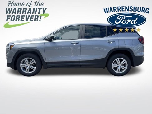 Used 2024 GMC Terrain SLE image 5