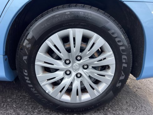 Used 2012 Toyota Camry LE image 41