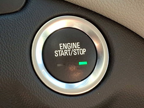 Used 2020 Chevrolet Equinox LS w/ LS Convenience Package image 24