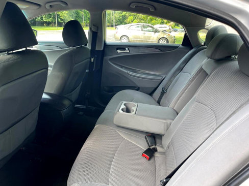 Used 2013 Hyundai Sonata GLS image 38