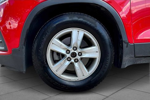 Used 2020 Chevrolet Trax LS w/ LPO, Cargo Package image 9