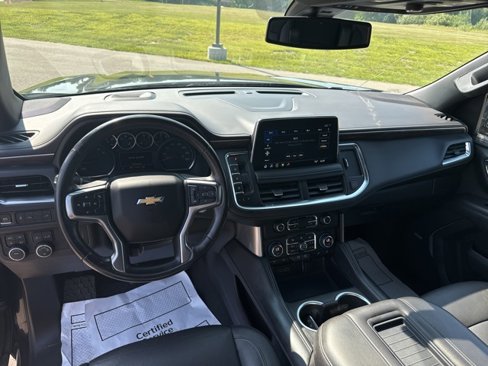 Used 2021 Chevrolet Suburban LT image 14