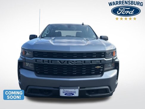 Used 2020 Chevrolet Silverado 1500 Custom w/ Custom Value Package image 2