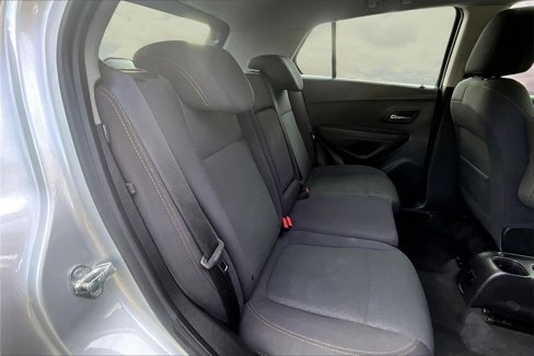 Used 2018 Chevrolet Trax LS image 21