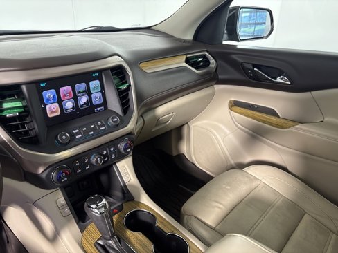 Used 2017 GMC Acadia Denali w/ Technology Package image 12