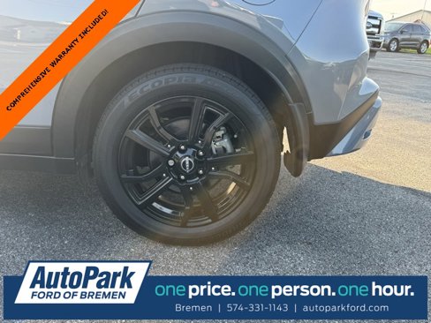 Used 2023 Nissan Kicks SR w/ SR Premium Package image 10