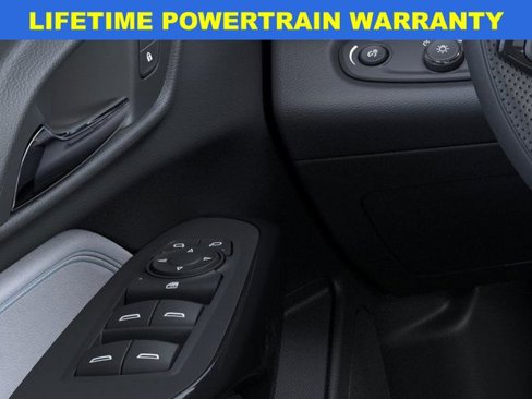 New 2025 Chevrolet Trax LT image 22