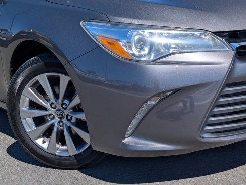 Used 2017 Toyota Camry XLE image 10