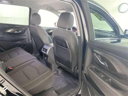 Used 2023 GMC Terrain SLE w/ Driver Convenience Package image 32
